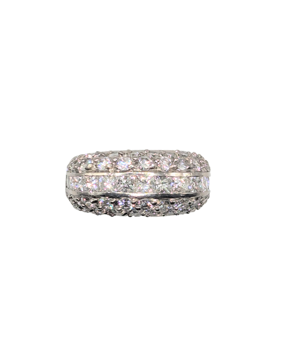 Cushion-shaped platinum ring with round and square diamonds