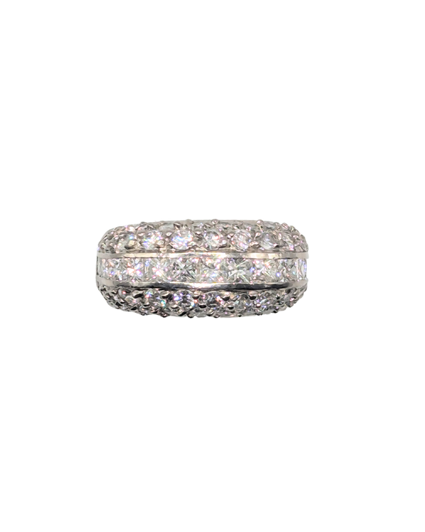 Cushion-shaped platinum ring with round and square diamonds