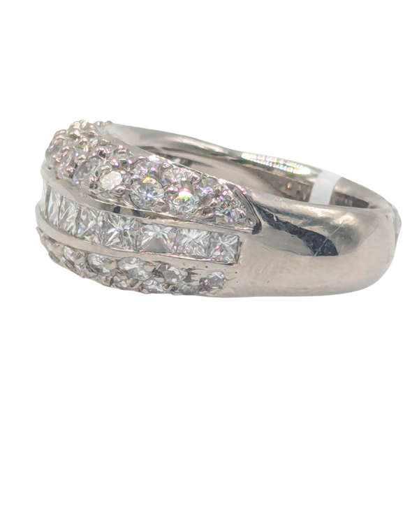 Cushion-shaped platinum ring with round and square diamonds