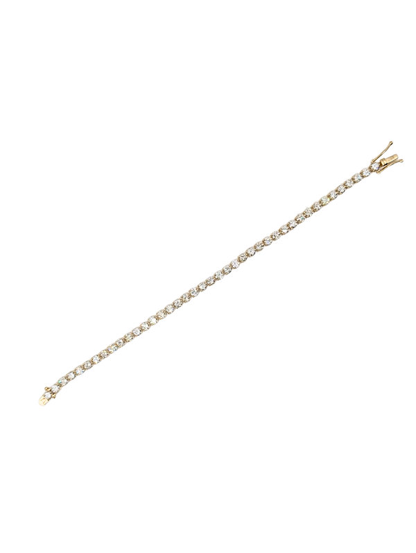 Nearly 7 carat diamond tennis bracelet