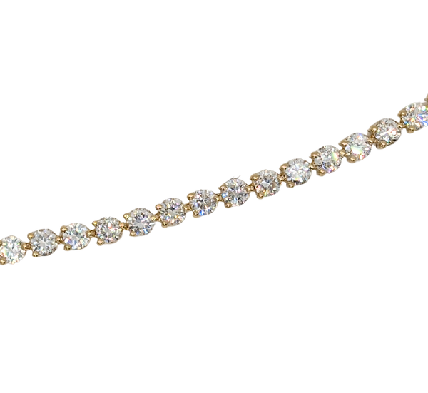 Nearly 7 carat diamond tennis bracelet