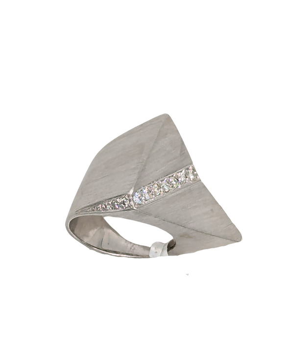 Asymmetrical brushed white gold traingle ring with diamonds