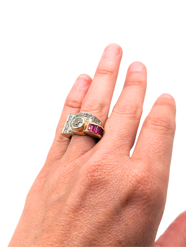 Asymmetrical Retro ring in rose gold with diamonds and rubies