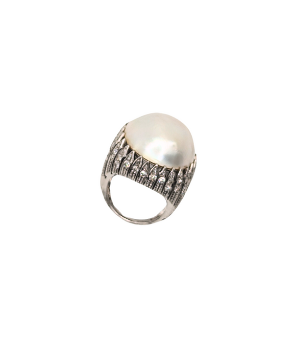 Large mabé pearl and diamond vintage ring