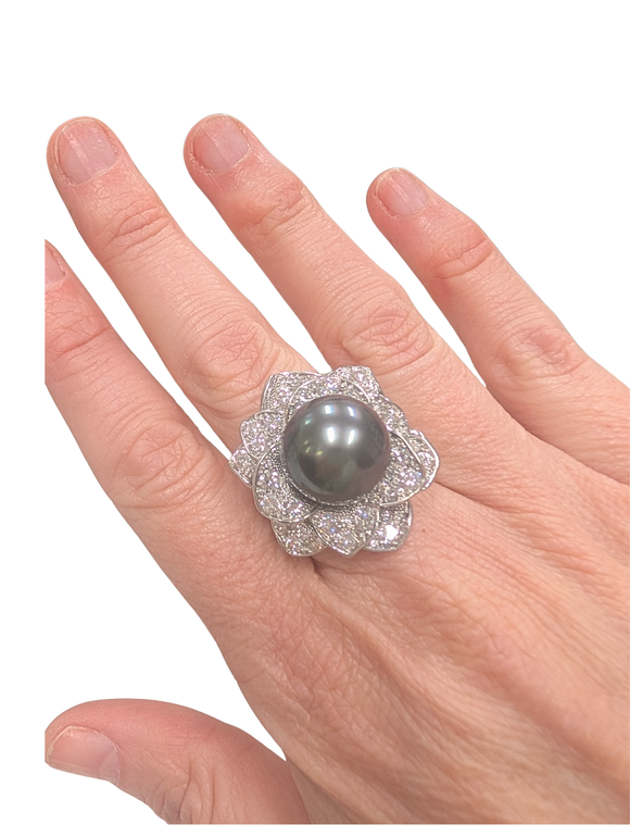 Tahitian pearl and diamond ring